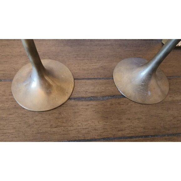 Vintage Set of Two Solid Brass Candle Holders Graduated Height - Picture 4 of 8